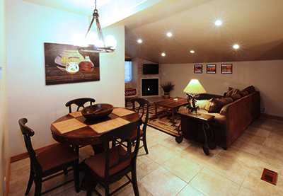 Dining room in Su Casa, a Moab bed and breakfast.